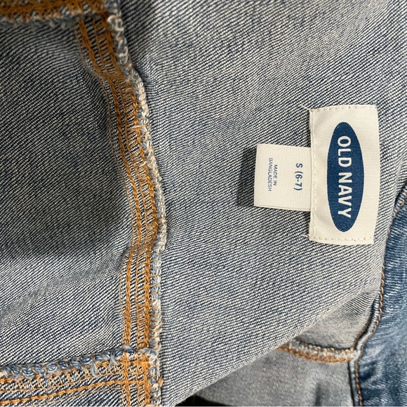 Denim jacket in excellent condition. Size small (6/7) - Picture 3 of 3